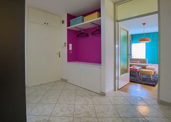 Apartment Romantic Pop Pula