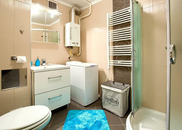 Apartment Romantic Pop Pula