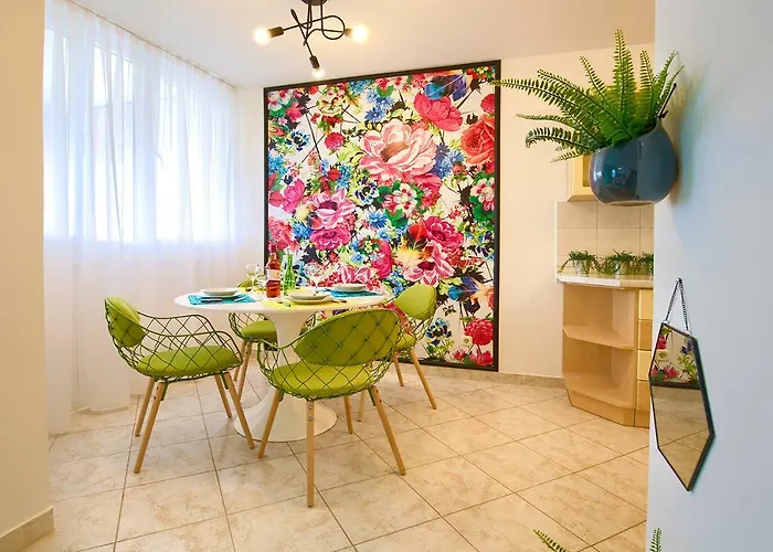 Romantic Pop Apartment