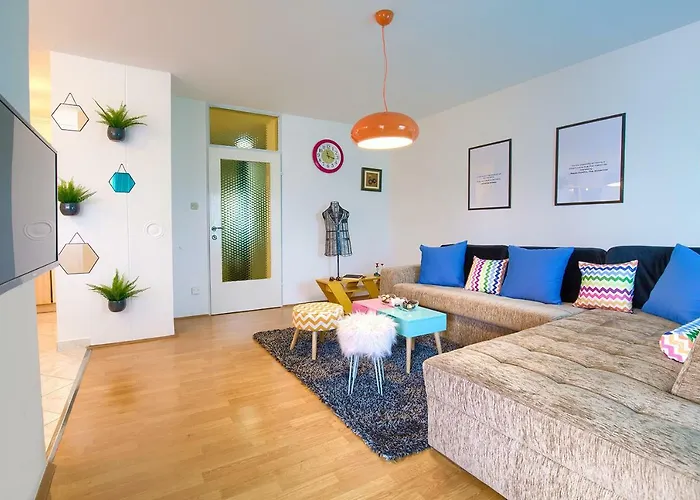 Apartment Romantic Pop