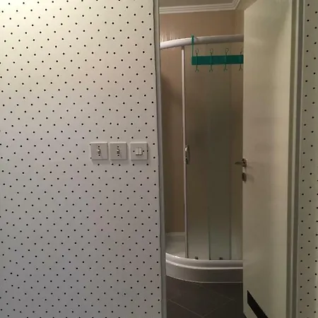 Romantic Pop 아파트 풀라