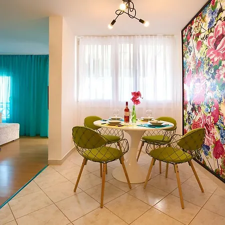 Romantic Pop 아파트